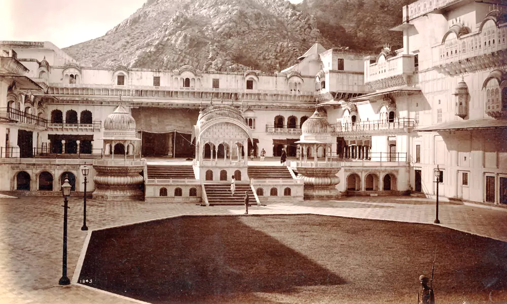 City Palace Udaipur History